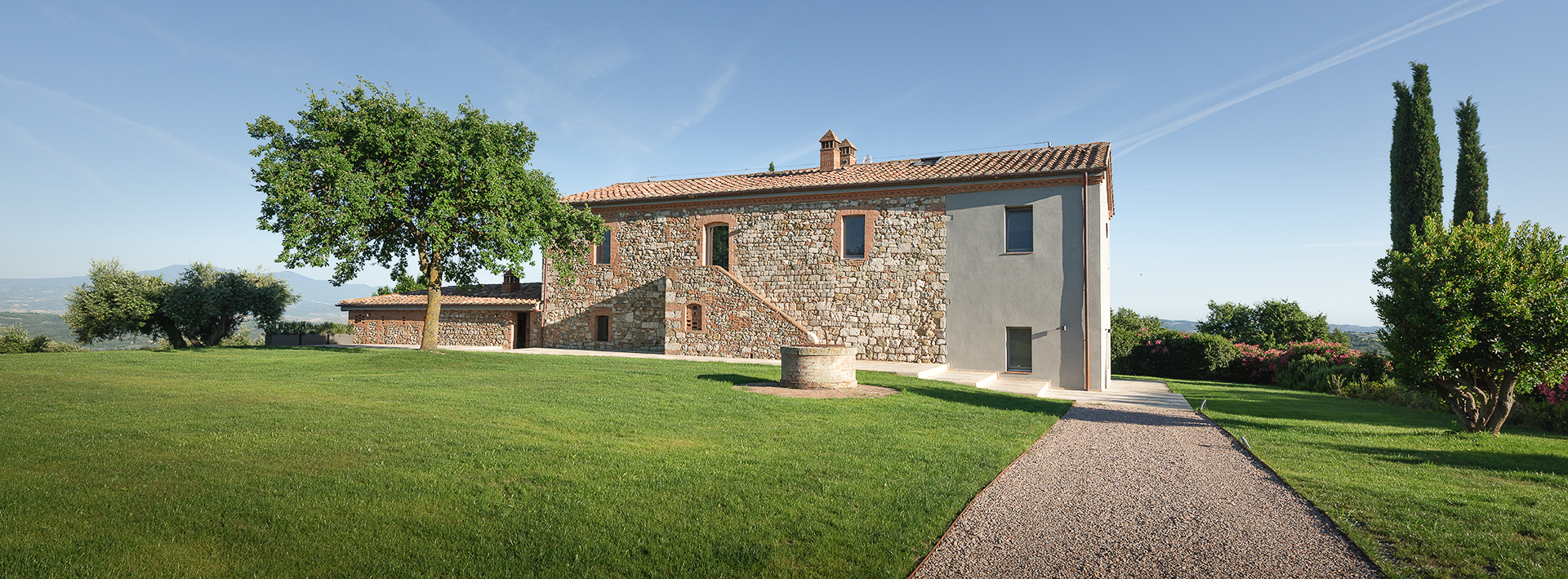 Wnętrza, które otulają ciepłem i sprawiają, że czujesz się jak u siebie